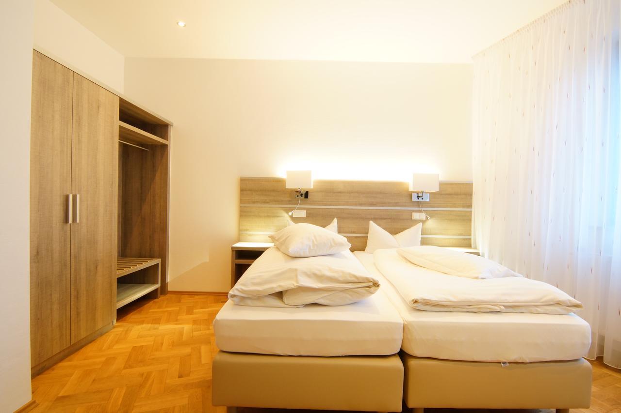 Hotel Spitzenpfeil Michelau in Oberfranken Экстерьер фото