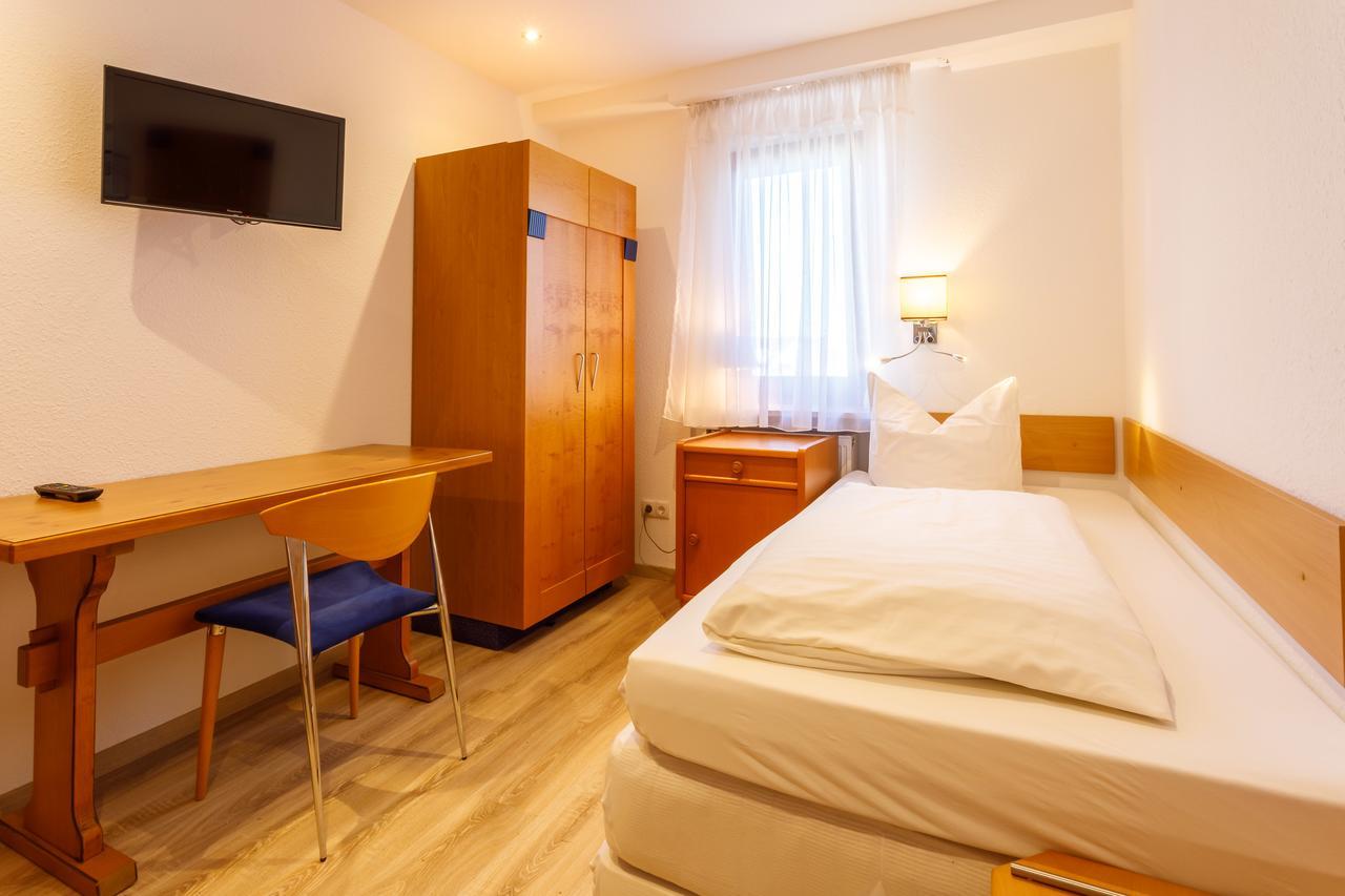 Hotel Spitzenpfeil Michelau in Oberfranken Экстерьер фото